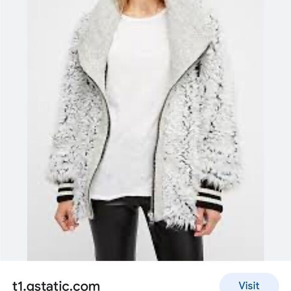 New
Free People × We The Free Fluffy
Size M/L
NWOT never worn before
Retail $248 - Picture 7 of 11